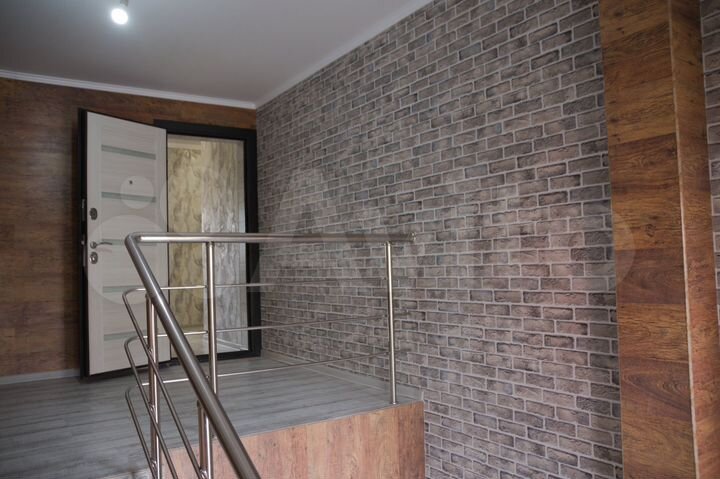 3-к. квартира, 103 м², 1/17 эт.