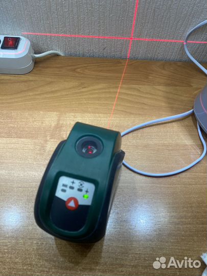 Лазерный уровень Bosch Universallevel 2