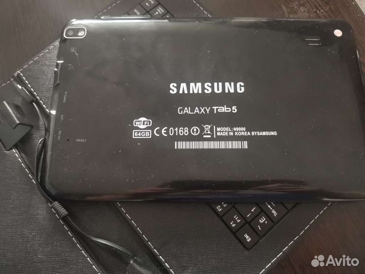 Планшет + клавиатура чехол