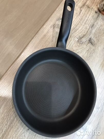 Крышка на сковороду fissman и Сковорода tefal