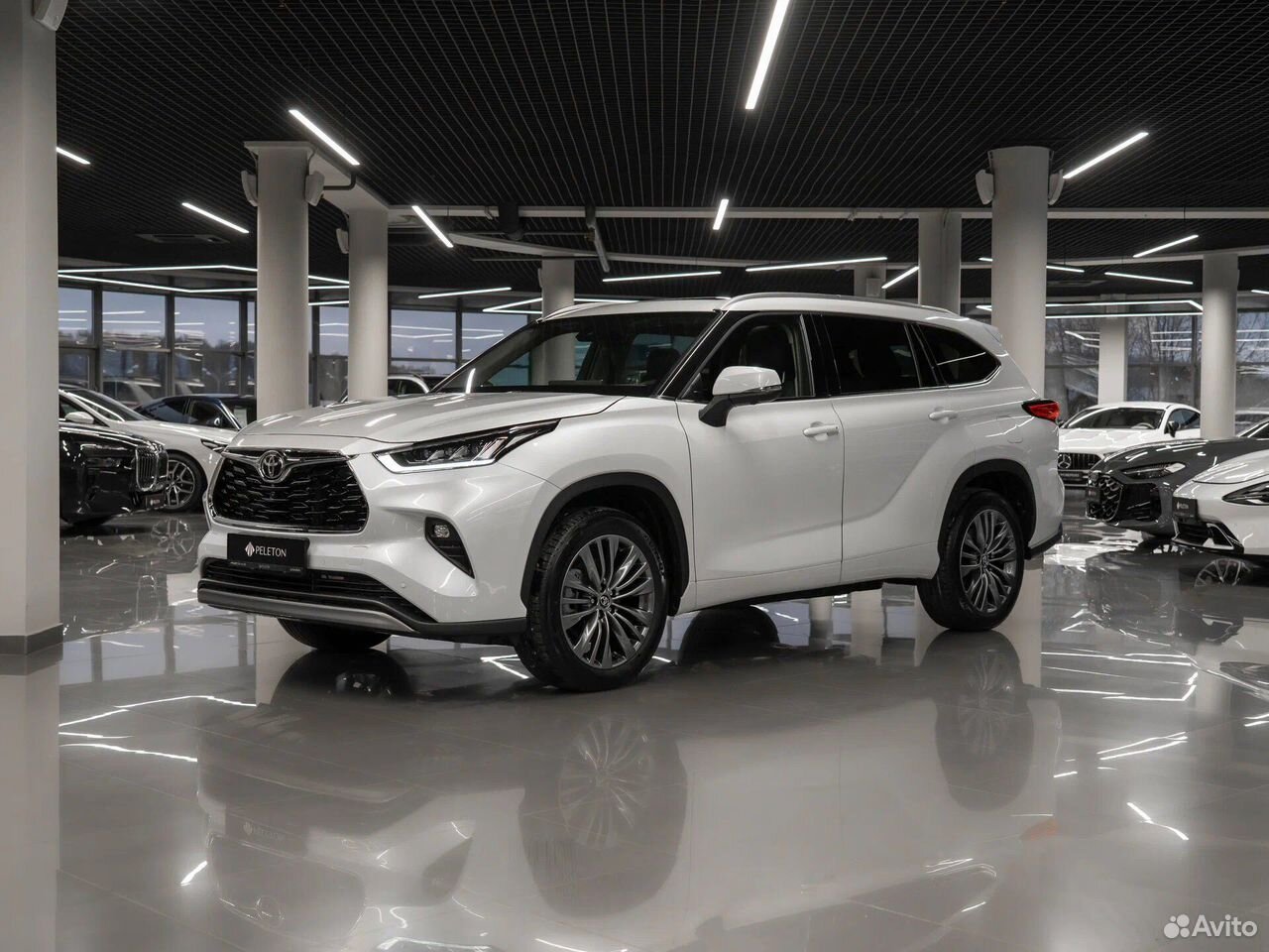 Toyota Highlander 2.0 AT, 2025