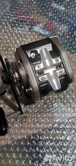 Мультипликаторная катушка Daiwa Tanasensor GS40