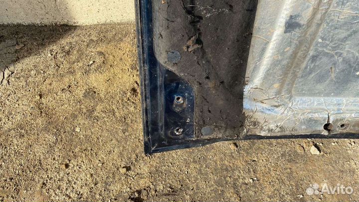 Капот Mitsubishi pajero 2 1995г