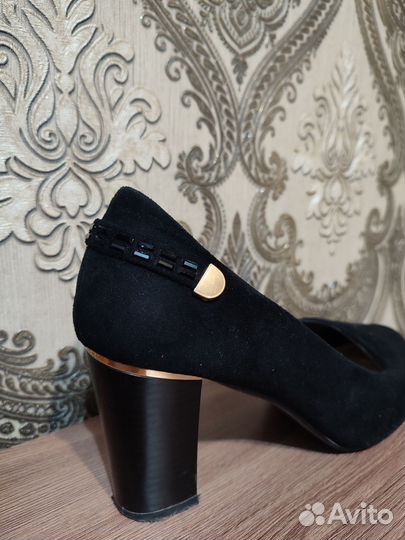 Туфли женские. Обувь