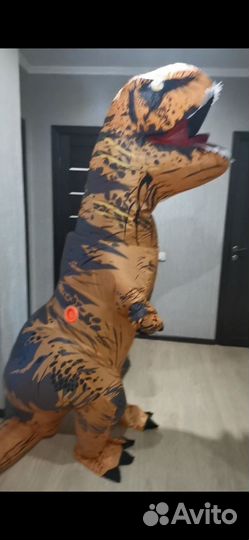Костюм в аренду динозавр