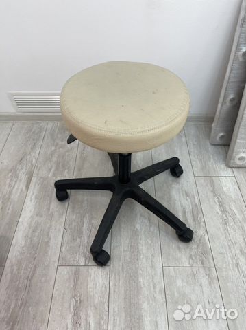Косметологический стул