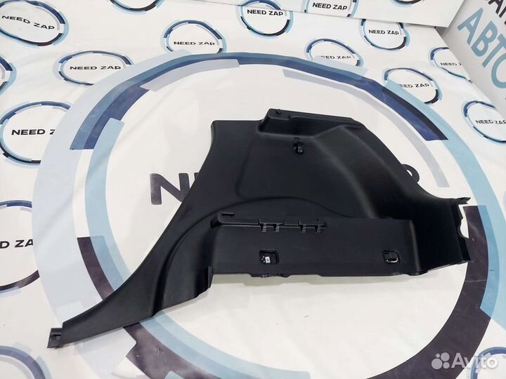 Обшивка багажника правая Kia Venga 2017