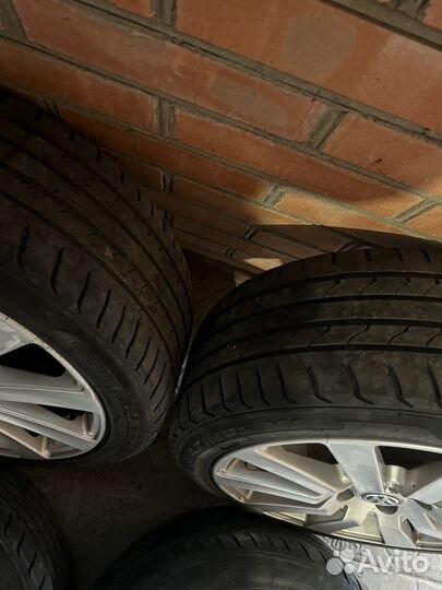 Литые диски резина r17 5x100 ET42 Polo/Rapid