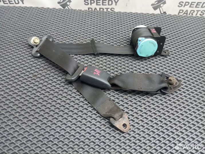 Ремень безопасности задний правый Nissan Maxima