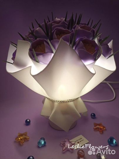 Ночник Крокусы Пионы букет цветы