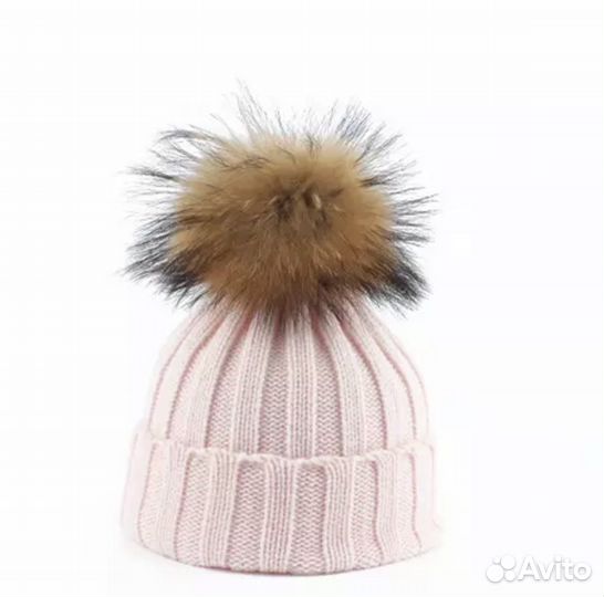 Шапка вязанная с Помпоном детская