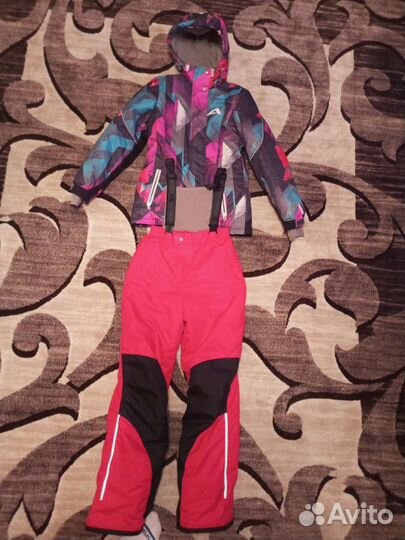 Костюм зимний лыжный женский