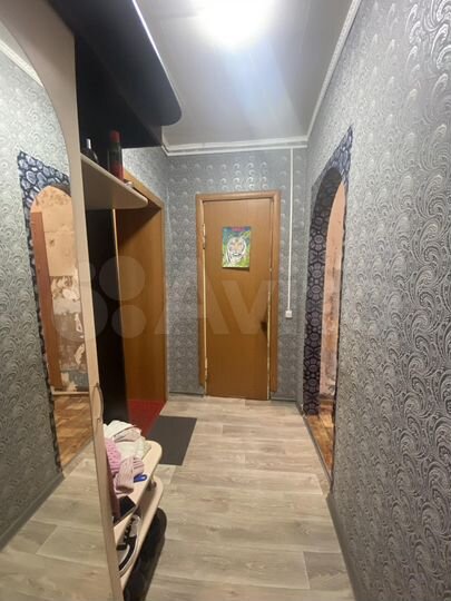 2-к. квартира, 59 м², 1/3 эт.