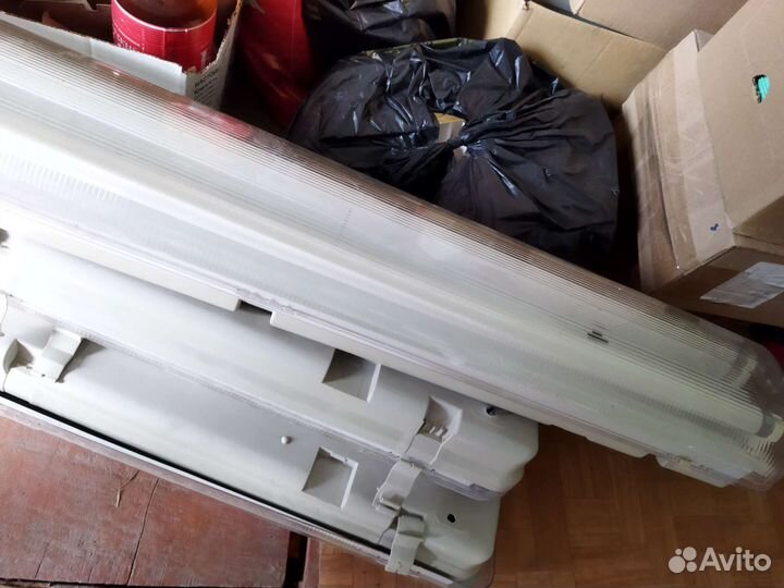 Светильник потолочный