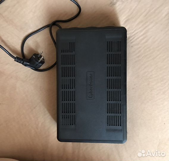 Ибп CyberPower