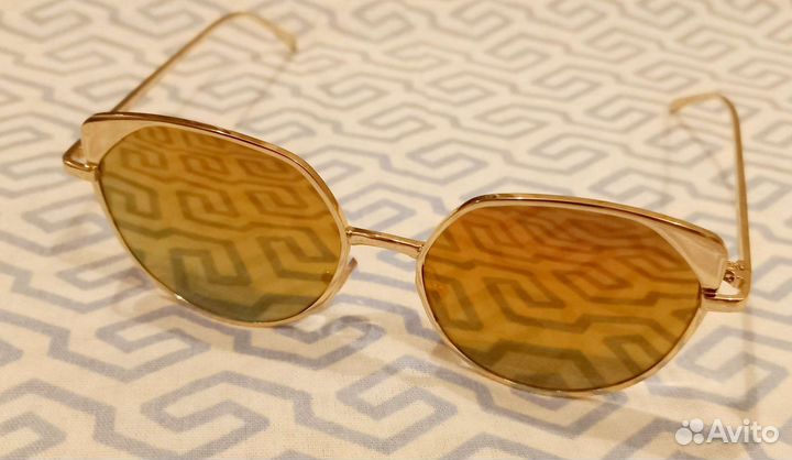 Солнцезащитные очки