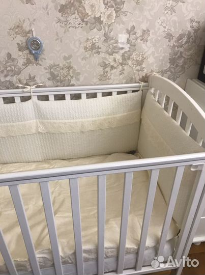 Комплект из 6 предметов в детскую кроватку