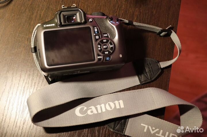 Canon eos 1200d body