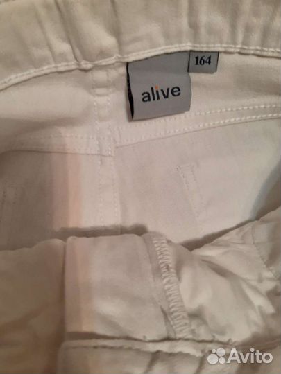 Джинсы женские