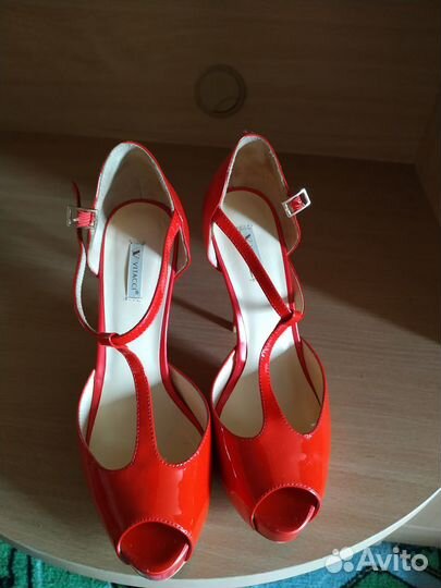 Босоножки Vitacci