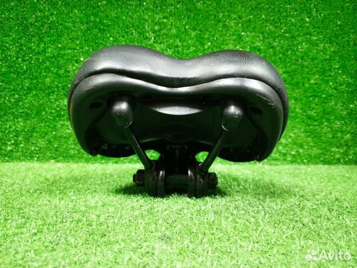 Седло сиденье велосипедное черное