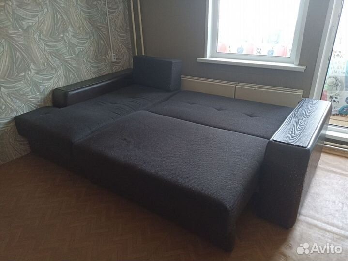 Угловой диван