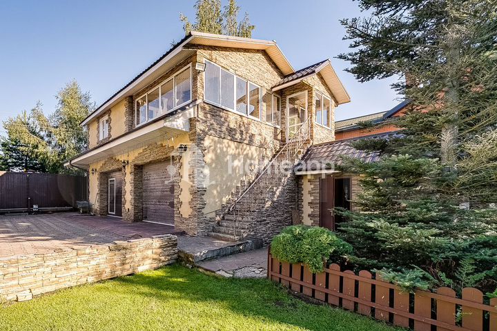 Дом 150 м² на участке 16 сот.