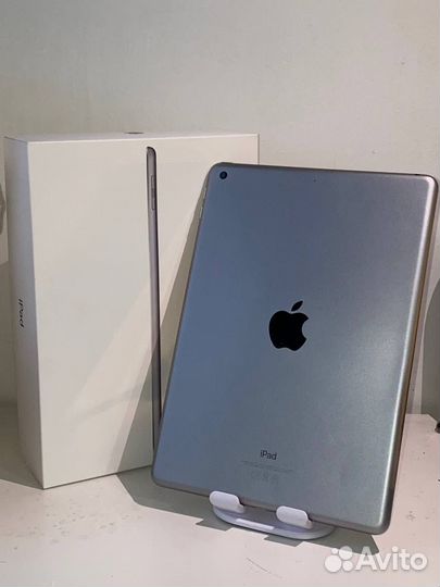 iPad 6th generation (2018) 32gb Space Gray