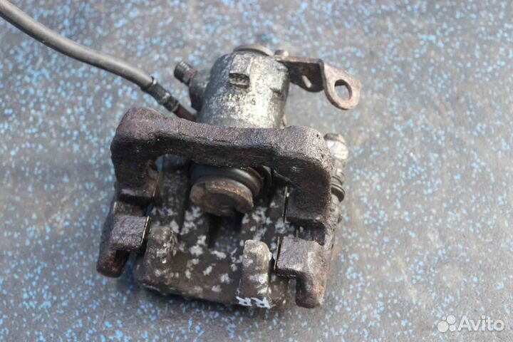 Суппорт Volkswagen Golf (Фольксваген Гольф) Mk4 1J