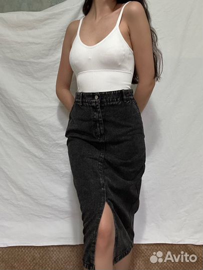 Джинсовая юбка миди