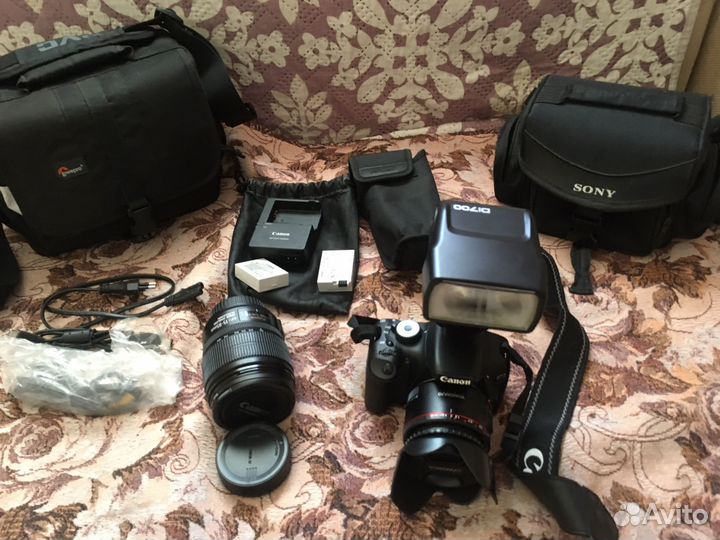 Зеркальный фотоаппарат canon 550d