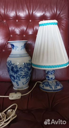 Гжель. Настольная лампа. Ваза