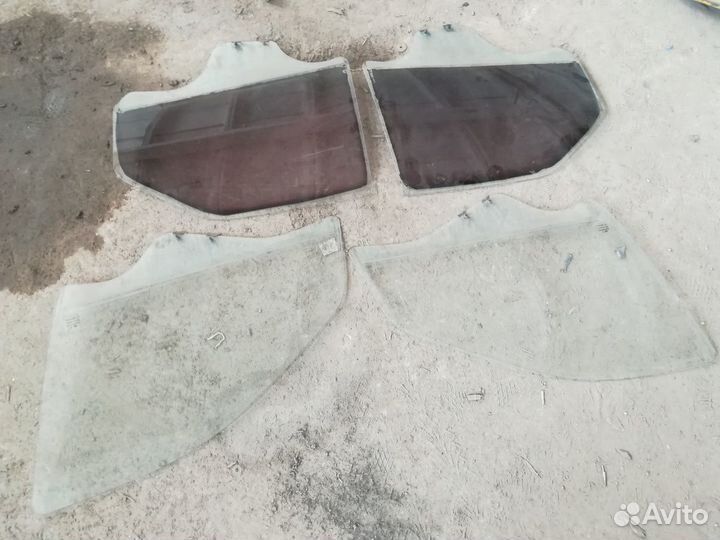 Стекла дверные Рено Логан, Лада Ларгус
