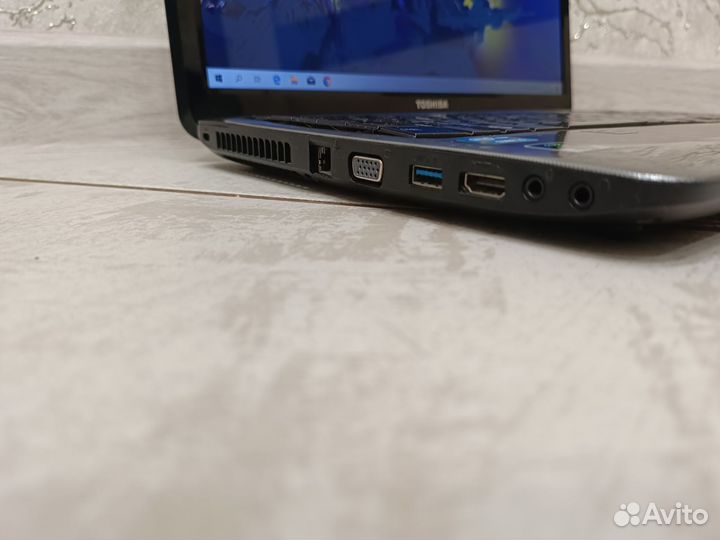Быстрый Toshiba Core i5 2410m GT 525m 6гб