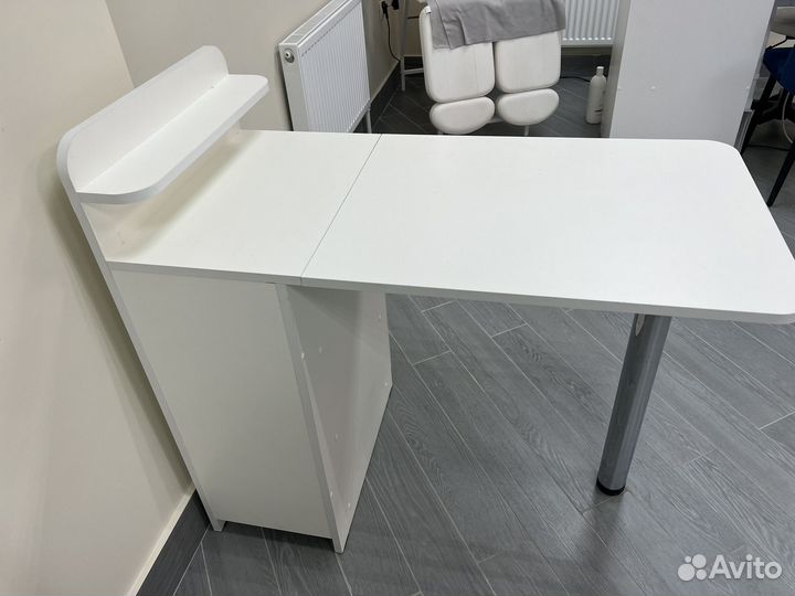 Стол для маникюра