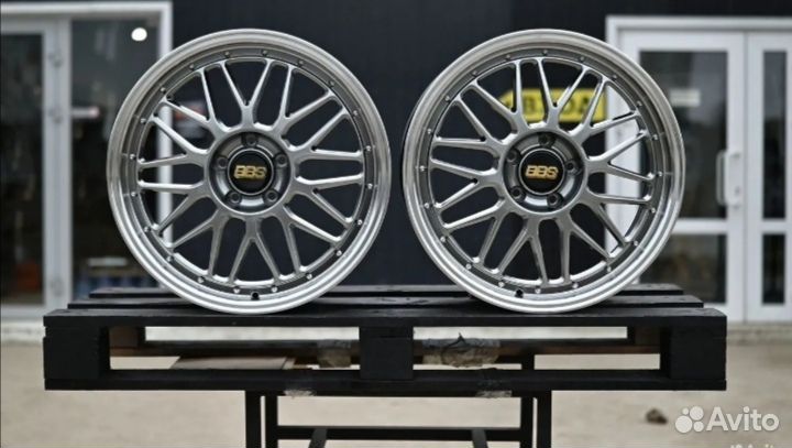 Новые диски R18 5/114.3 D73.1 J8 ET35 разношир