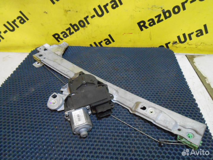 Стеклоподъемник передний правый Пежо 308