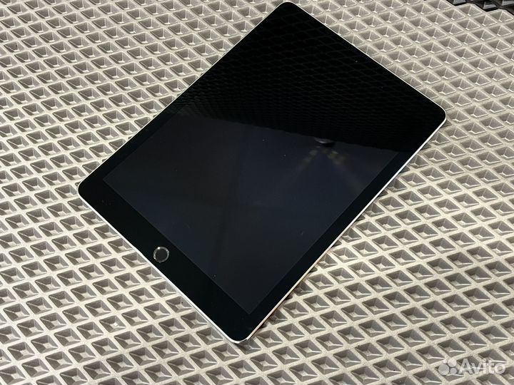 Планшет iPad Pro 9.7 32GB