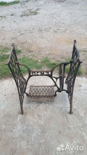 Станина швейной машинки