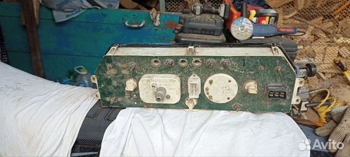 Приборка москвич 2141