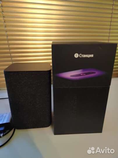 Умная колонка Яндекс станция с Алисой