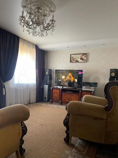 3-к. квартира, 91 м², 9/9 эт.