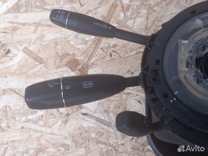 Подрулевой переключатель Mercedes C-Class W204