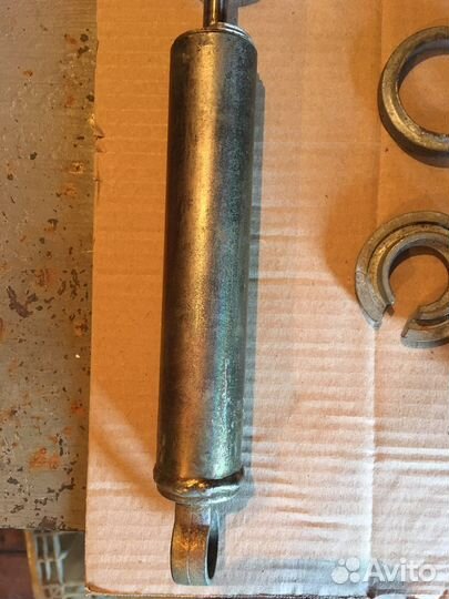 Амортизатор на мотоцикл Восход 3М