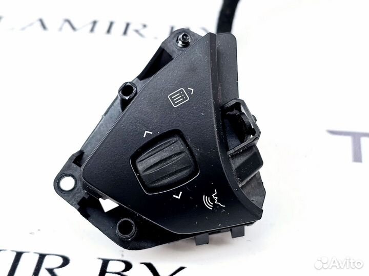 Кнопки управления на руле Tesla Model S рест. 2017