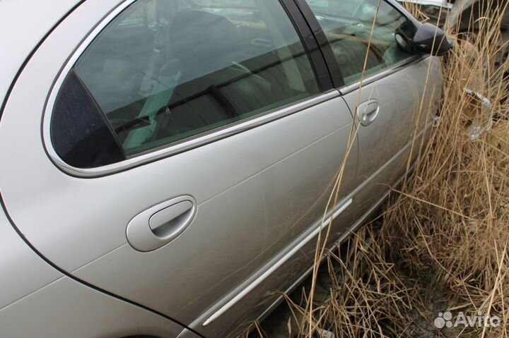 Двери Крайслер Chrysler 300M 2001г