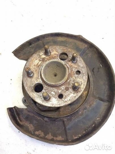 Ступица задняя левая Toyota Camry