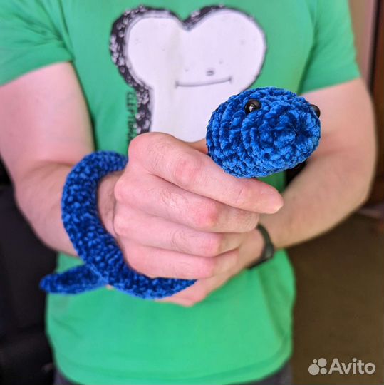 Плюшевая змея