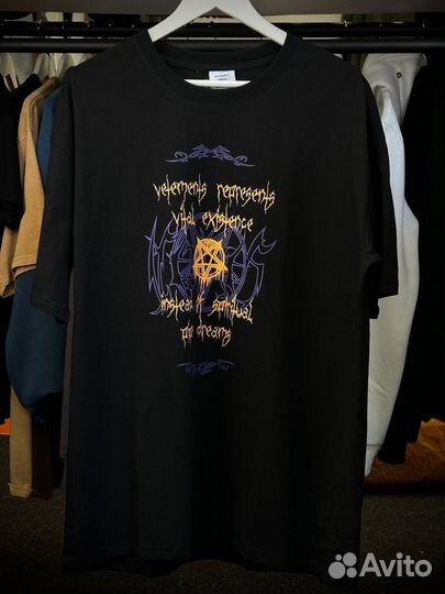 Футболка vetements