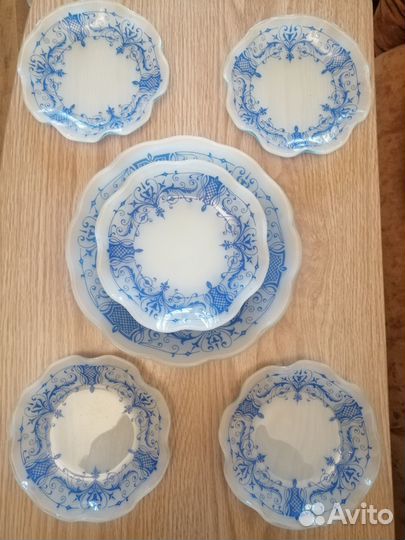 Набор десертных тарелок. Стекло